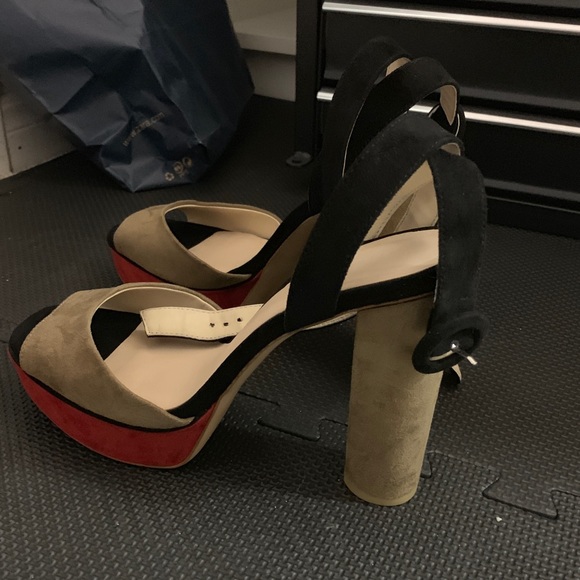 Zara platform heels - lightly worn once. - Picture 3 of 5